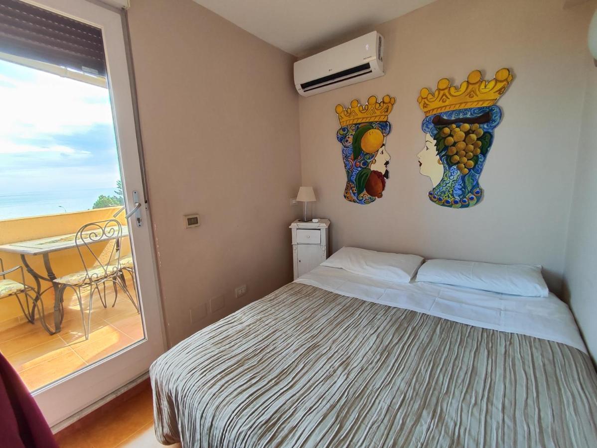 Torre Dei Pirati Villa Летояни Екстериор снимка