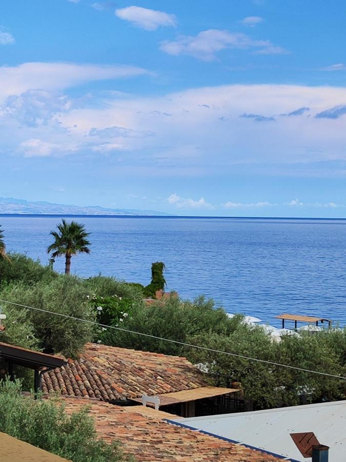 Torre Dei Pirati Villa Летояни Екстериор снимка